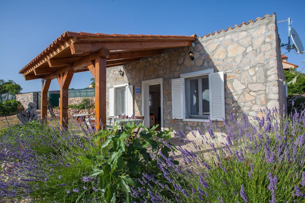 Krcina Holiday Home Cres Exterior photo